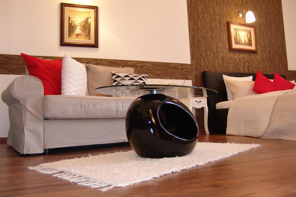 בודפשט Romantic Centrum Apartman מראה חיצוני תמונה